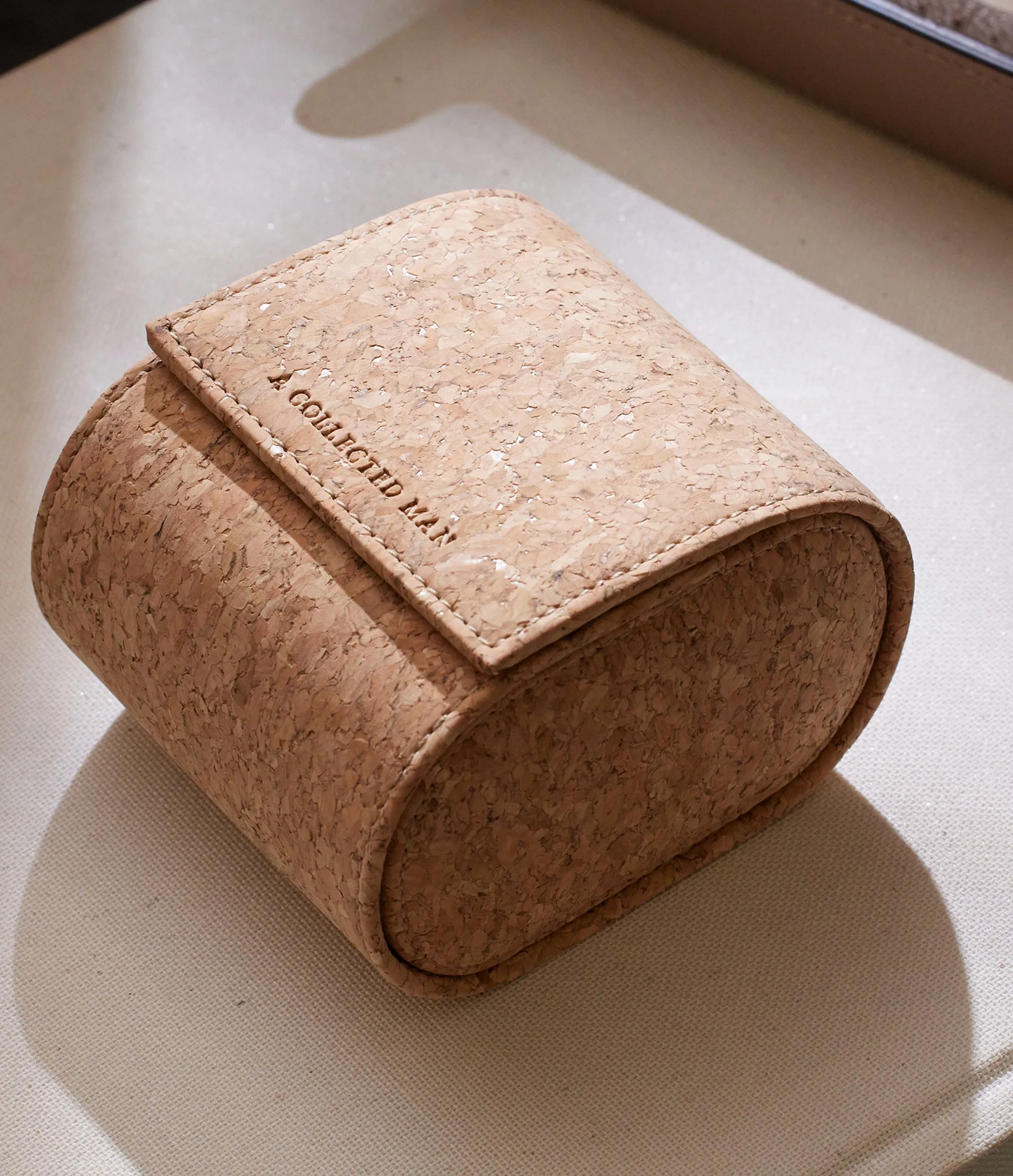 one-watch roll, cork